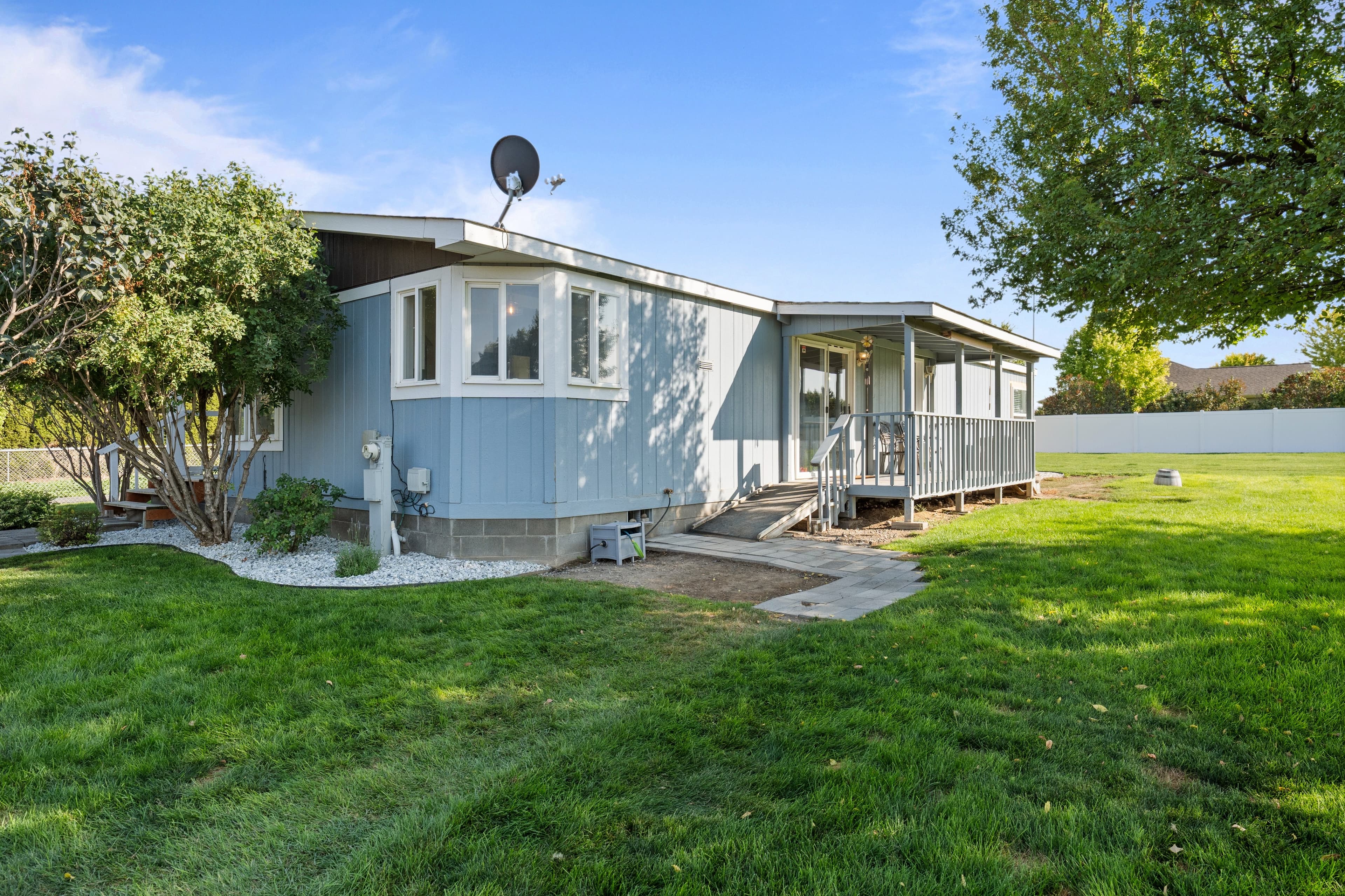 8253 Scott Road Northeast - Moses Lake, WA